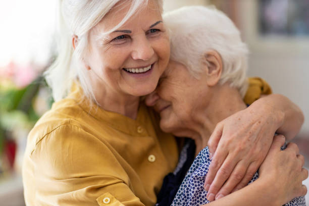 Service et aide à la personne : Conseils à appliquer lors de la visite de communautés de personnes âgées