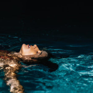 Peinture Piscine Villeurbanne :La peinture de piscine peut-elle être utilisée pour couvrir les imperfections de la surface de la piscine?