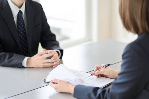 Une interview entreprise est-elle plus efficace qu’un témoignage client pour rassurer des prospects ?