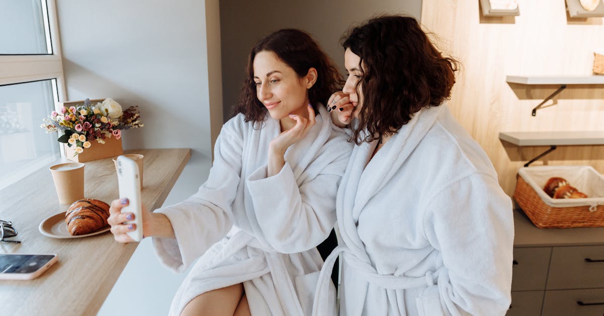 découvrez un univers captivant et sensuel avec notre collection érotique, où passion et désir se rencontrent pour éveiller vos sens et enrichir votre intimité.