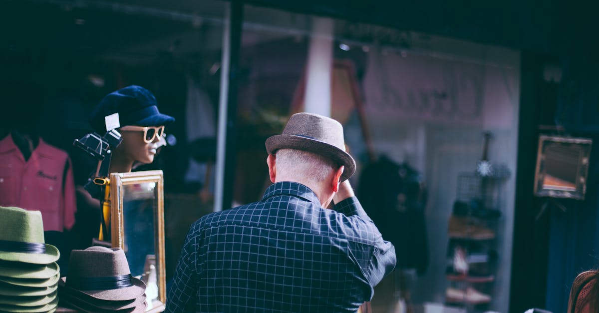 découvrez notre collection de chapeaux tendance pour tous les styles et occasions. que vous cherchiez un accessoire fashion ou une protection contre le soleil, trouvez le chapeau parfait qui compléter votre look ici !