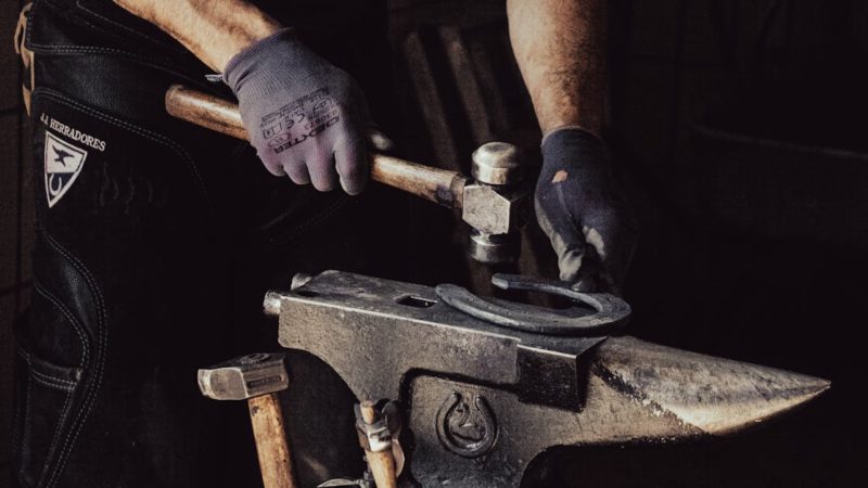 Gardez Vos Mains Bien Chaudes avec GantChauffants.fr : Solutions Innovantes pour Affronter le Froid