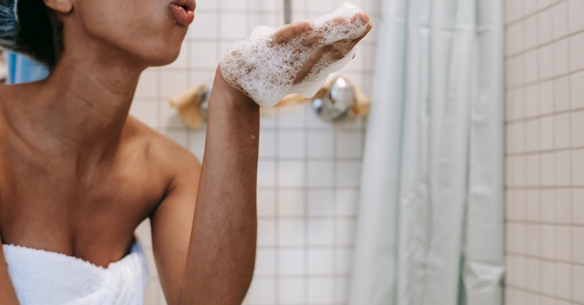 découvrez notre collection d'accessoires de douche essentiels pour améliorer votre expérience de bain. des porte-savons élégants aux organisateurs pratiques, trouvez tout ce dont vous avez besoin pour transformer votre salle de bain en un oasis de confort.