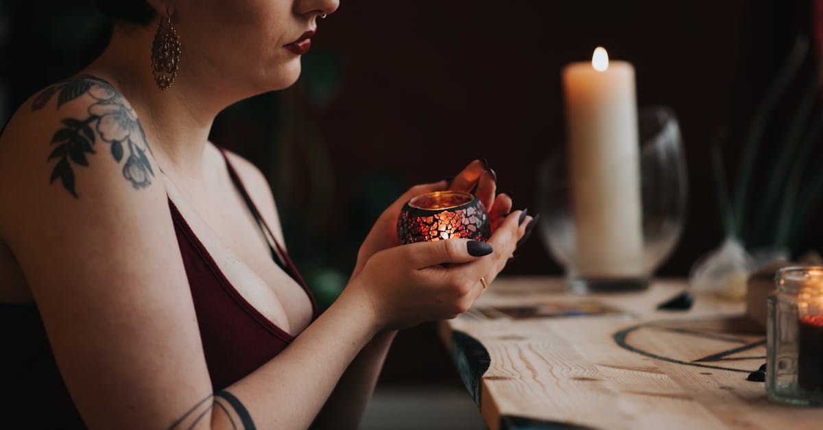 découvrez notre collection unique de bijoux en bois, alliant nature et élégance. chaque pièce est soigneusement conçue à partir de matériaux durables, offrant un style authentique et intemporel. idéal pour ceux qui recherchent des accessoires originaux et respectueux de l'environnement.