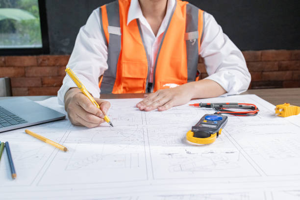 Comment un PPPT à Marseille permet de repérer les éléments structurels fragilisés dans les bâtiments construits avant 1950 ?