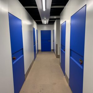 La location box stockage à Saint-Quentin-Fallavier est-elle utile lors d’une transition professionnelle ?