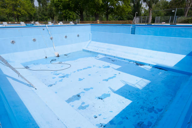 Pourquoi la Peinture piscine à Saint-Priest est-elle recommandée pour les bassins extérieurs ?