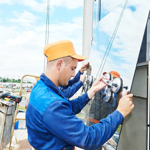 Quels types de vitrages un vitrier à Bron peut-il remplacer ?