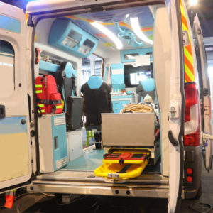 Quelles précautions sont prises pour éviter toute contamination lors d’un transport de sang à Lyon ?