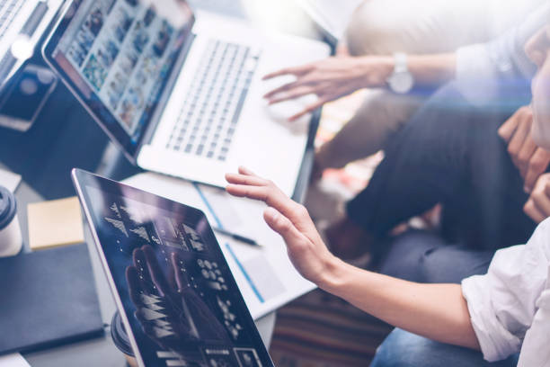 Comment un branding B2B Paris améliore-t-il 7 éléments essentiels de votre communication ?