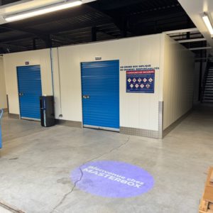 Comment transporter facilement ses affaires vers une location de box à Bourgoin-Jallieu sans véhicule adapté ?