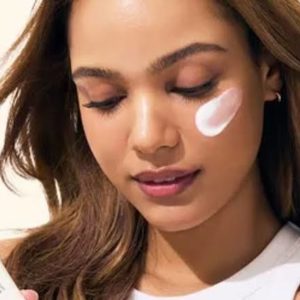 Quels sont les bénéfices d’une crème solaire coréenne à Paris enrichie en ingrédients hydratants ?