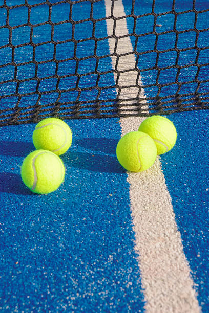 Quel entretien prévoir après une rénovation court de tennis en résine synthétique à Cannes ?