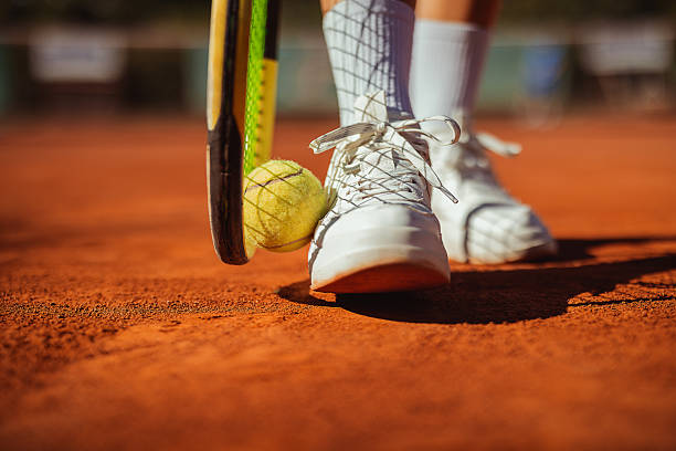Quelle épaisseur prévoir pour une construction court de tennis terre battue dans Le Mans ?